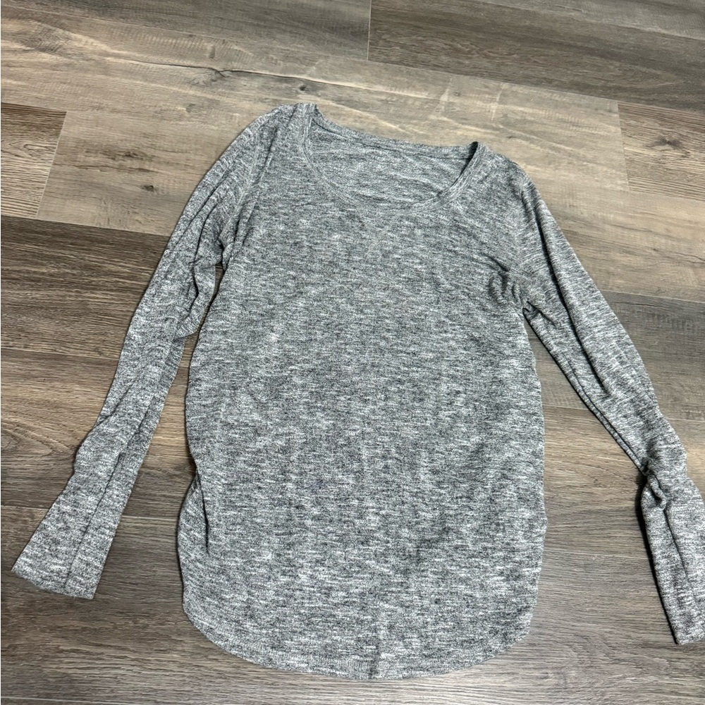 Liz Lange for Target Heathered Gray Long Sleeve Top